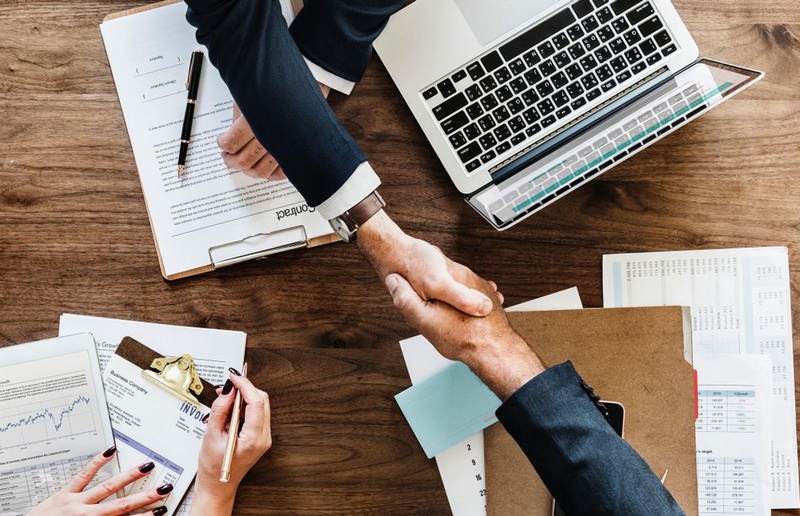 application gestion commerciale